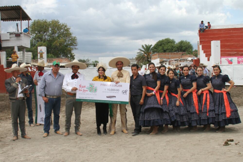 Tres Potrillos se corona en San Juan del Río