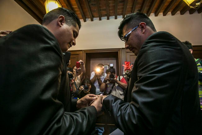 “Matrimonio homosexual, un tema espinoso en Querétaro”