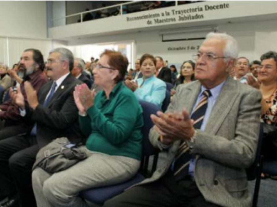 Festejan a jubilados