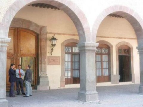 Busca DDHQ reparación de daño