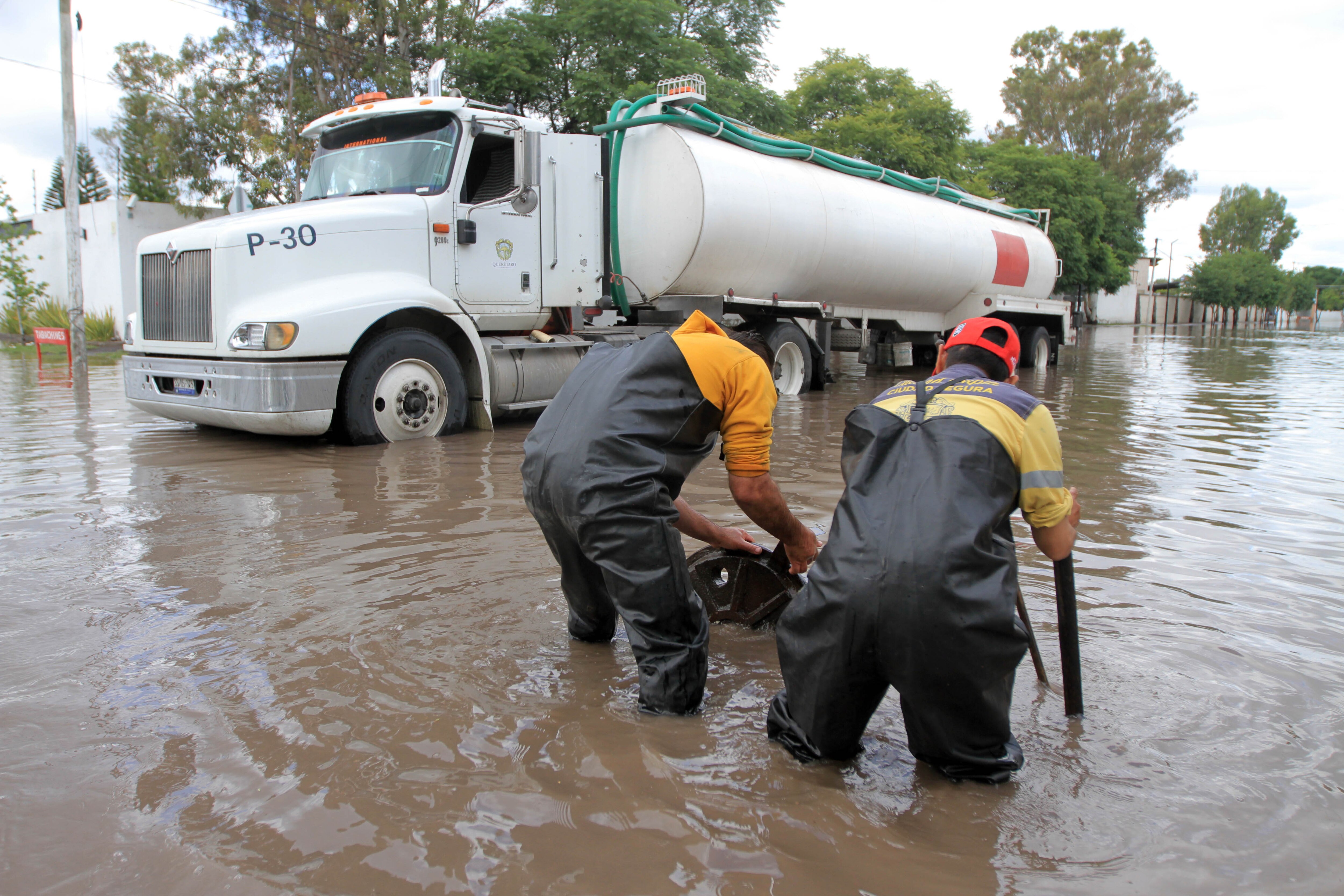 Urge mayor capacitación a expertos en obras