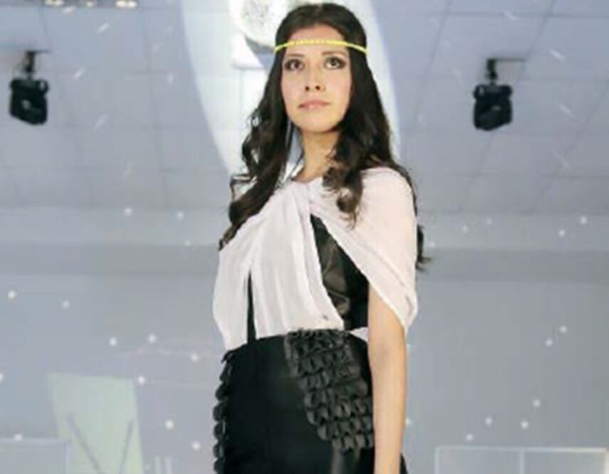 Se gradúan con desfile de modas