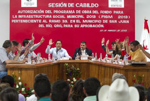 Aprueban programa de obra