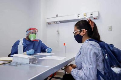 UAQ cobrará mil pesos por la prueba de Covid-19