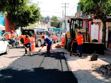 Reparan 14 mil 220 baches en la capital