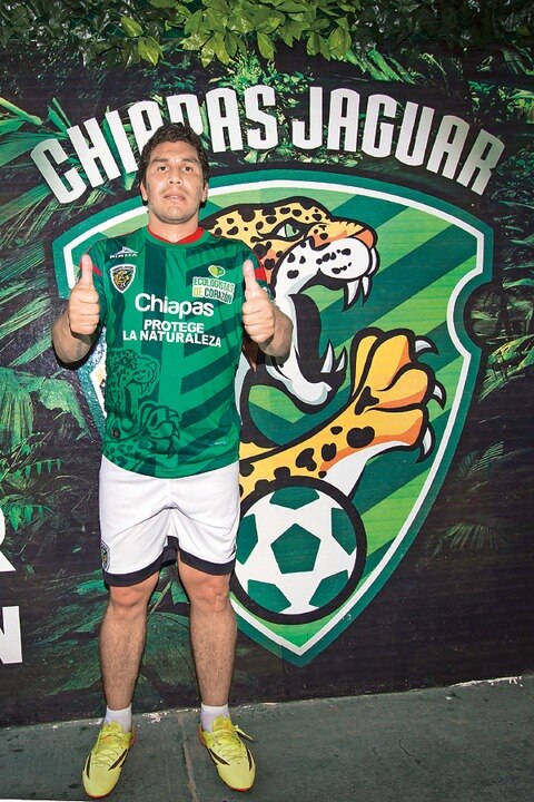 Nuevos Jaguares le rinden  tributo a Salvador Cabañas