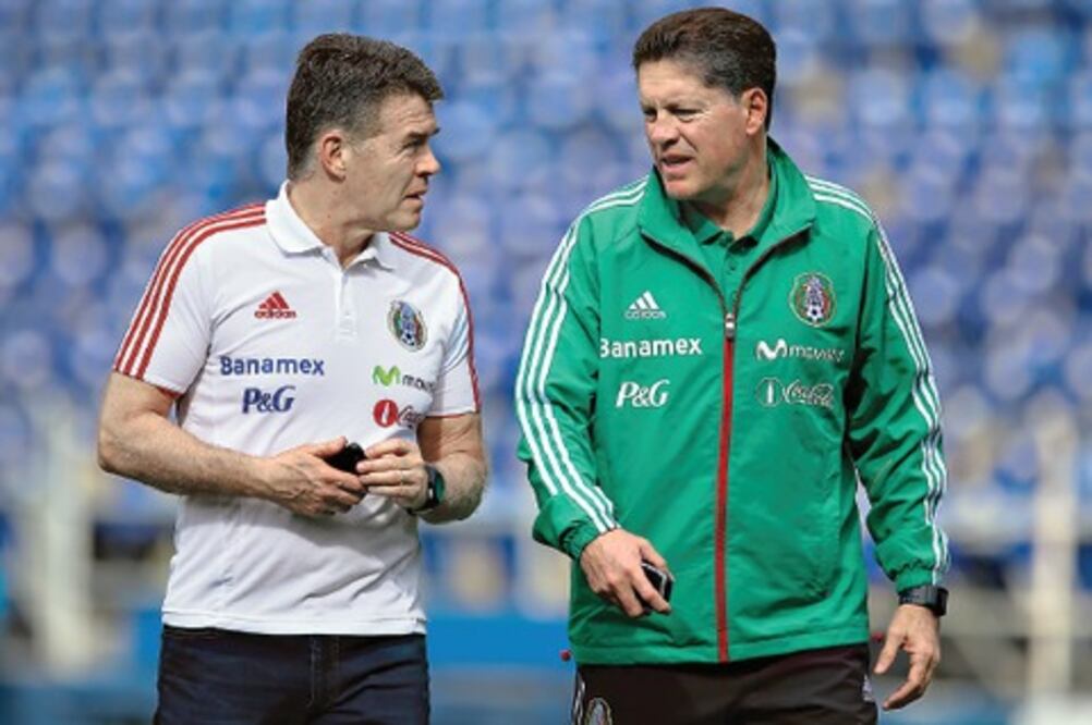 No dejan dormir a González 