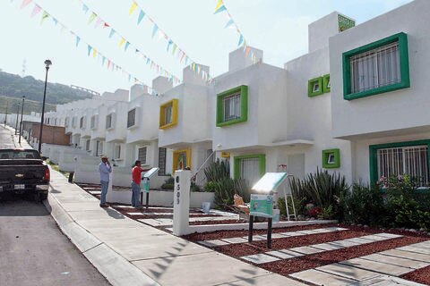 Titular de la IVEQ se reúne con homólogo en el DF