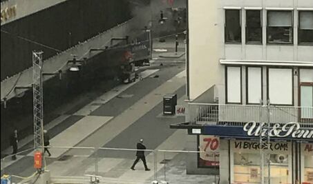 Camión arrolla a varias personas en Estocolmo