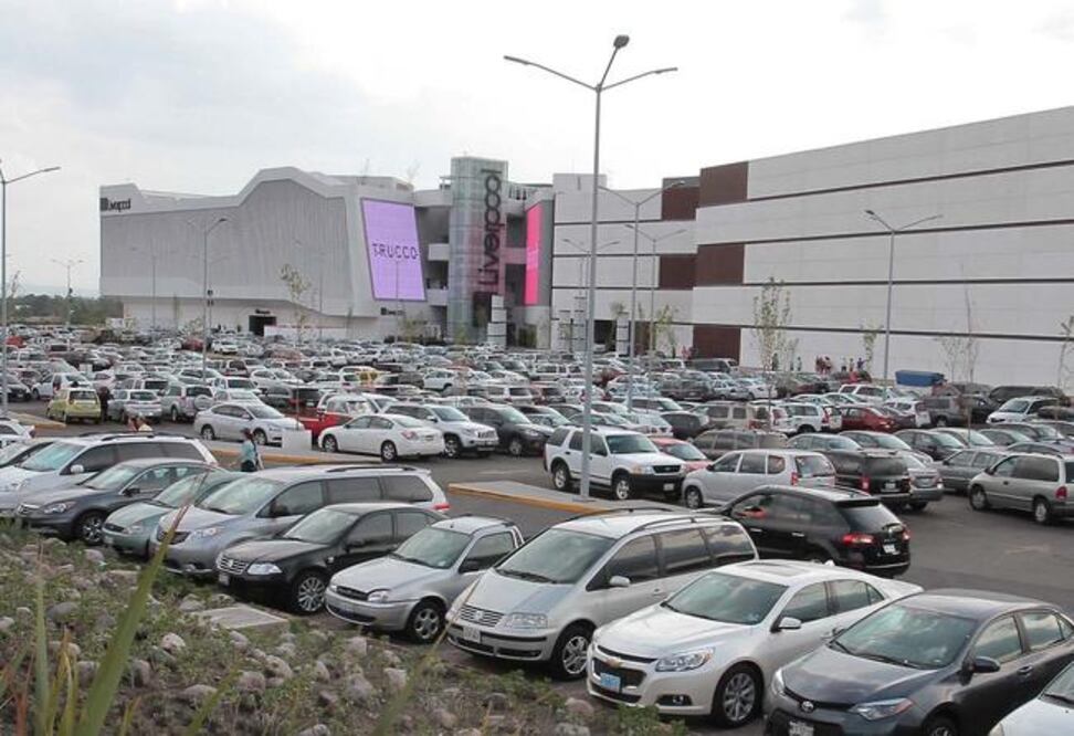 El nuevo reglamento en estacionamientos entra en vigor el día de hoy (ARCHIVO EL UNIVERSAL)