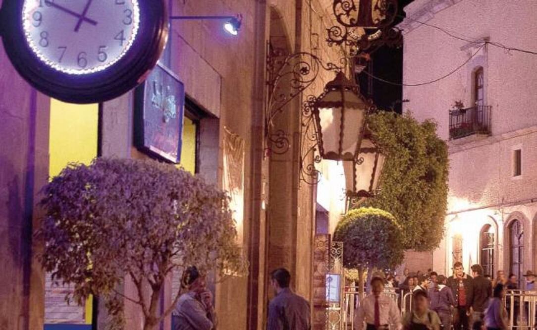 A la baja. Los usuarios del servicio eléctrico ahorraron 32 pesos con el horario de verano; en 2016 fueron $38.55.