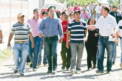 Supervisa edil obras en SJR