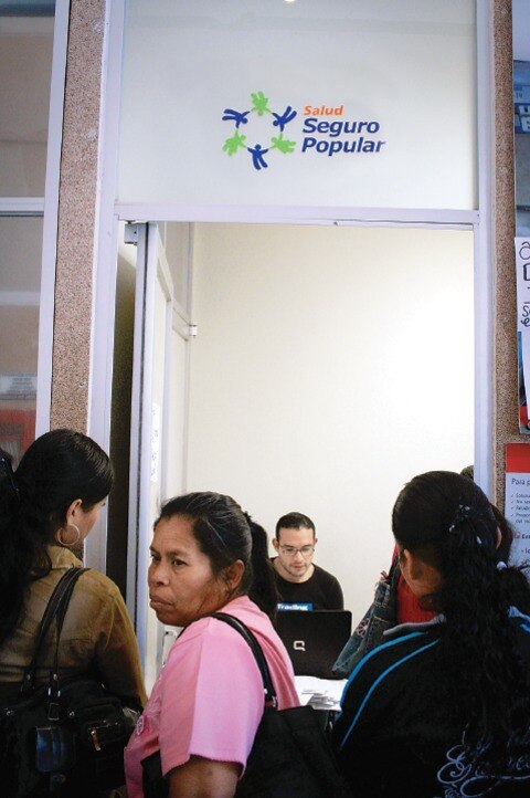 Edil afiliará gabinete al Seguro Popular