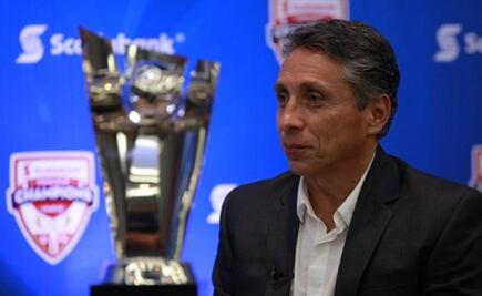 Manuel Negrete derrota a Pelé en el mejor gol de los mundiales