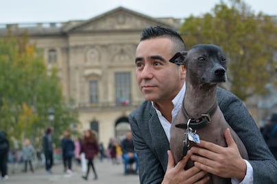 Celebran Día de Muertos en París