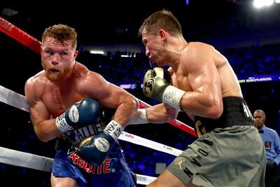 Canelo resiste ante Golovkin