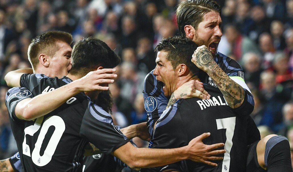 Madrid vence 2-1 al Bayern en Liga Campeones con doblete Ronaldo