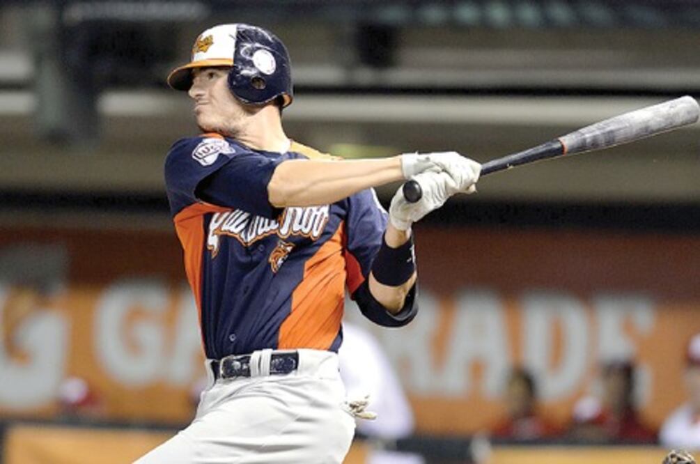 Jorge Cantú viene con Flamígero Bat