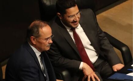 López Obrador "quiere darle en la madre” a la CRE: Gustavo Madero