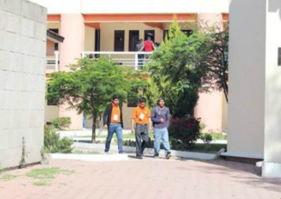 Tec Milenio cerrará en 2015