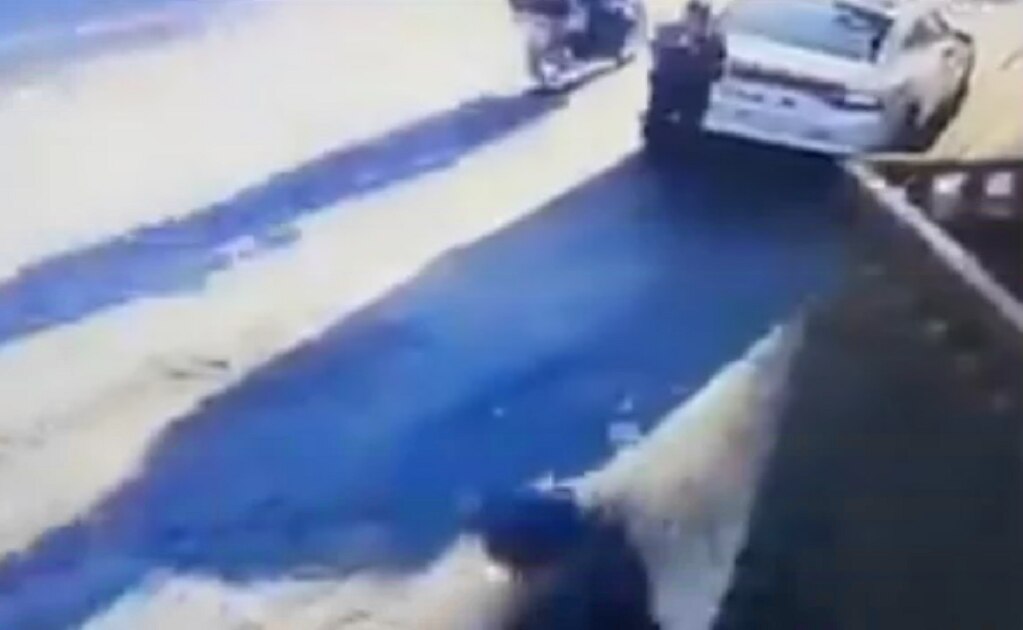 Policía enfrenta a 5 ladrones que robaban una casa en Álvaro Obregón