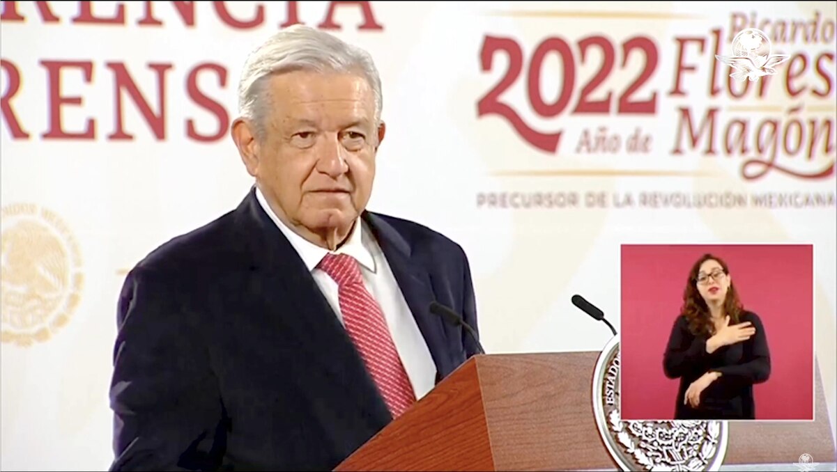 Confirma AMLO "hackeo" a Sedena; "sí son ciertos, yo estoy enfermo"