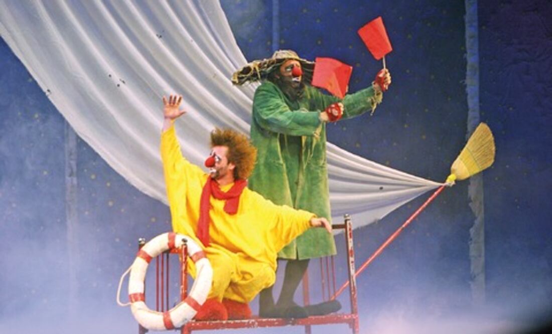 Felices y payasos a diario