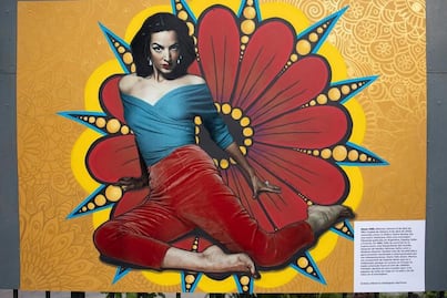 Obra inspirada en María Félix es robada de la Alameda Querétaro
