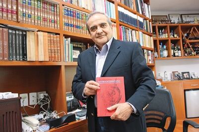 González de Cossío comparte memorias