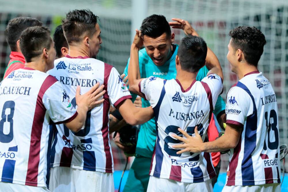 El portero atlantista fue el héroe en el partido en La Bombonera (FOTO: IMAGO7)