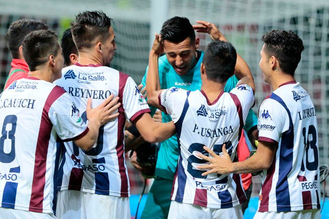 El portero atlantista fue el héroe en el partido en La Bombonera (FOTO: IMAGO7)