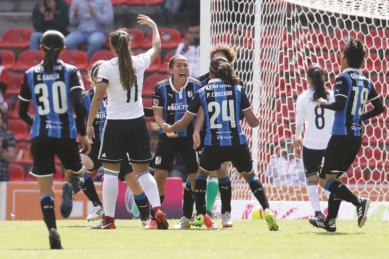 Gallos femenil logra su primer triunfo