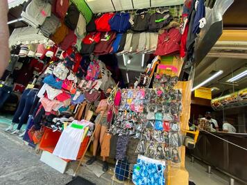 Cubrebocas en venta, sin medidas de salud necesarias, alertan