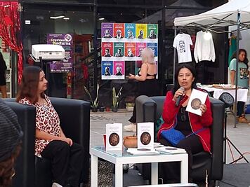 Celebran venta nocturna en la librería Gutiérrez Vega
