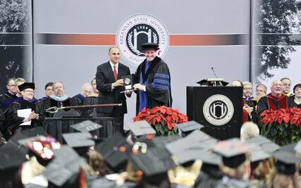 Llega Universidad de Arkansas