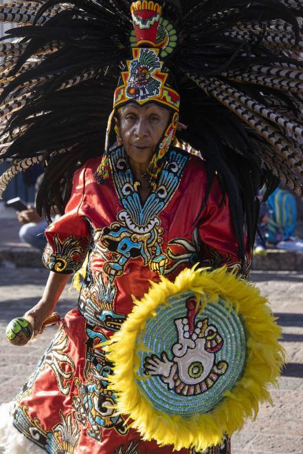 Lucía lleva 67 años danzando a la Santa Cruz de los Milagros en Querétaro 