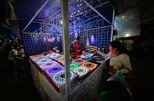 Supervisan a comerciantes