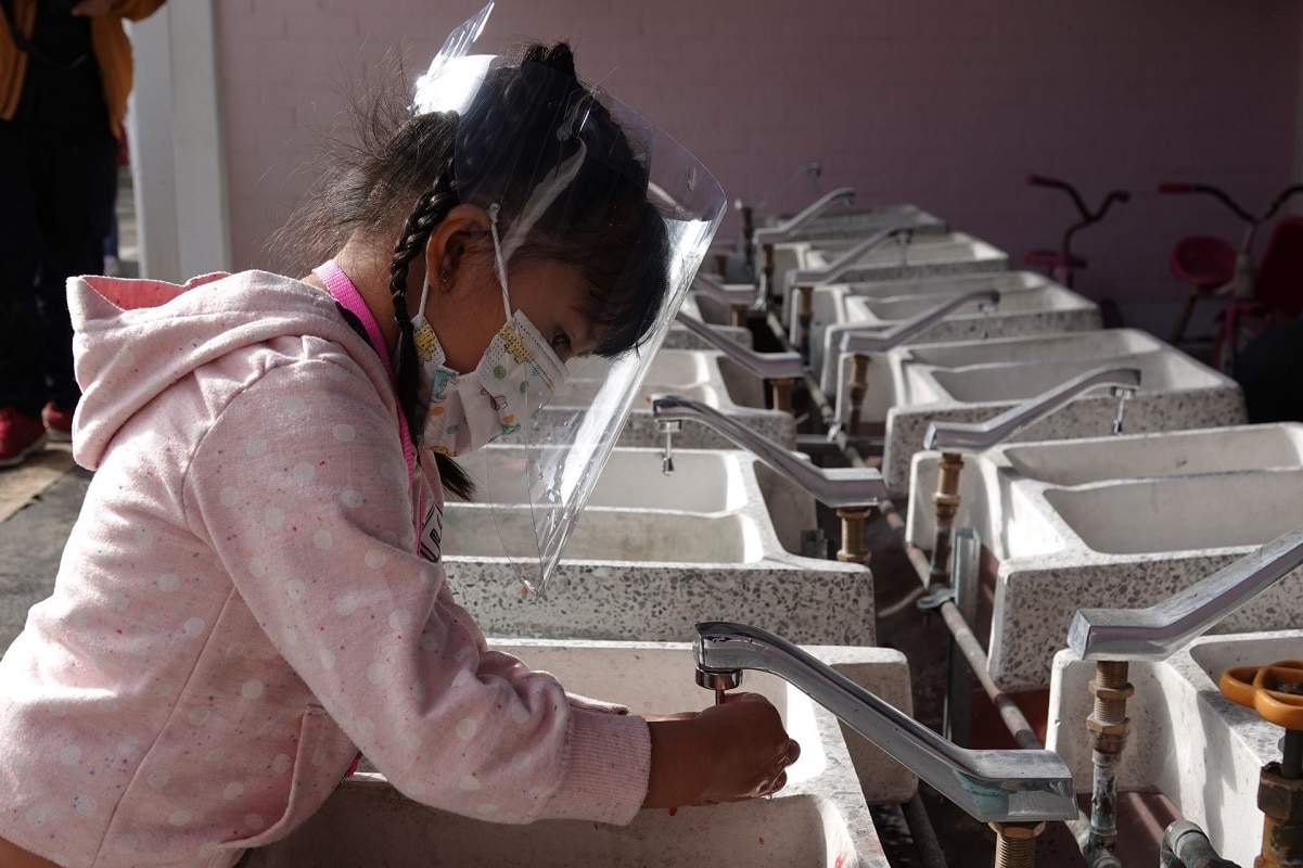 El 1% de los estudiantes que asisten a clases presenciales se contagia de Covid-19 en Querétaro