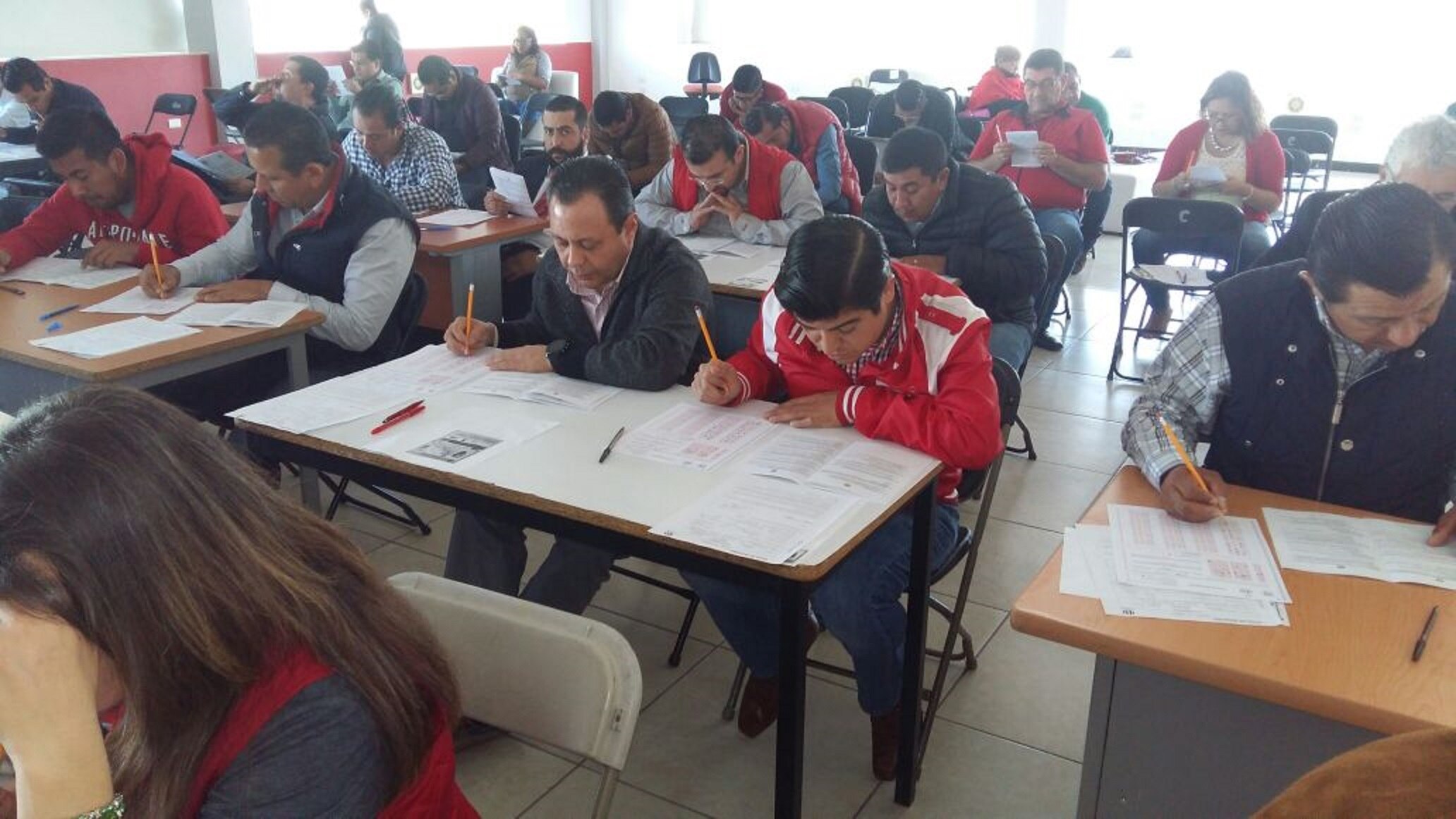 Guerra Urbiola cubre primer requisito para candidatura