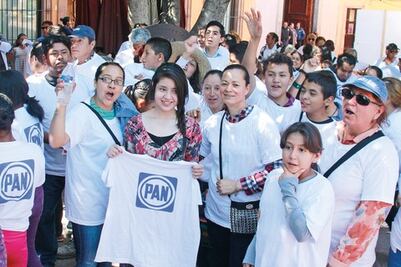 Renuncian 400 priístas, se van a AN