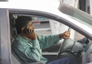 Causa el célular más accidentes que alcohol