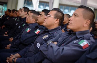 FDS entrega a policías apoyo para la vivienda