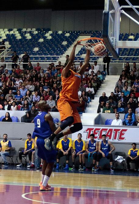 La quinteta queretana abrirá la temporada de la Liga Nacional de Baloncesto Profesional (LNBP) el viernes, antes Soles de Mexicali. (CÉSAR GÓMEZ. EL UNIVERSAL)