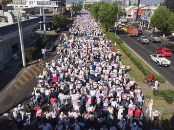 35 mil personas marchan en Querétaro a favor de las familias