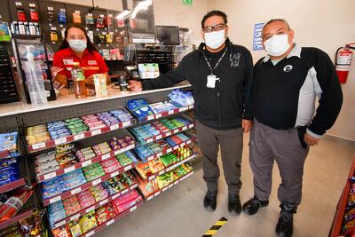 La empresa BRP inaugura sucursal del OXXO dentro de su planta