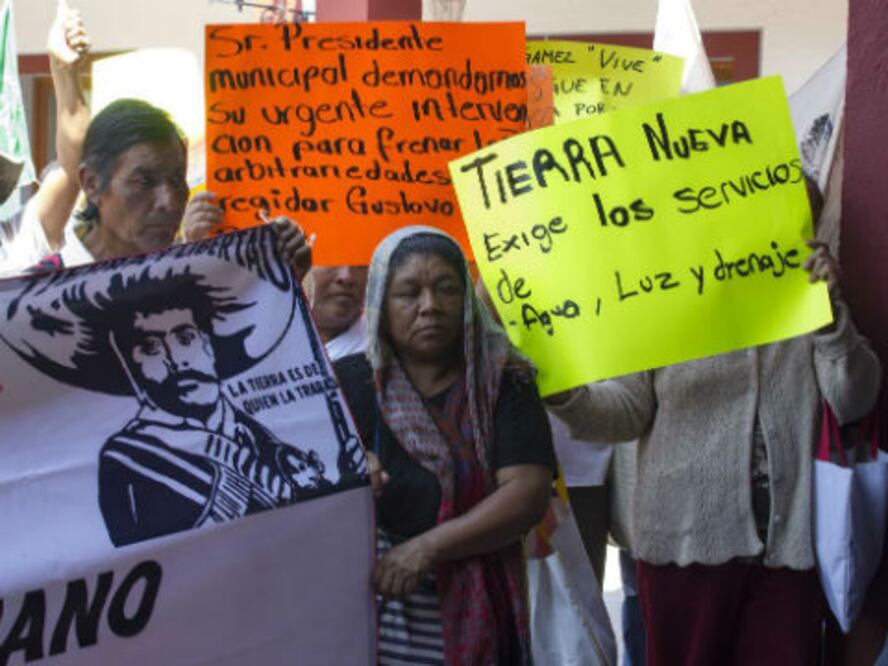 Acusan a regidor de TX de despojo 