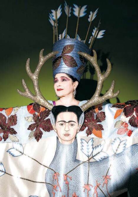 La vida alternativa de Astrid Hadad