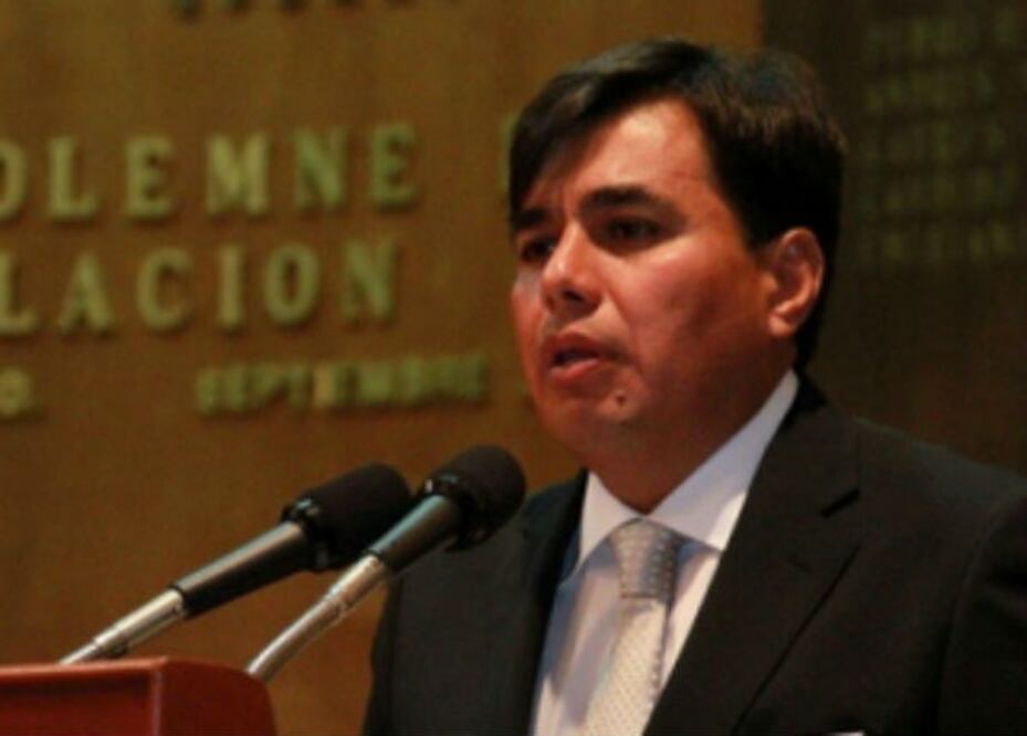 Afirma diputado que fue error del sitio web