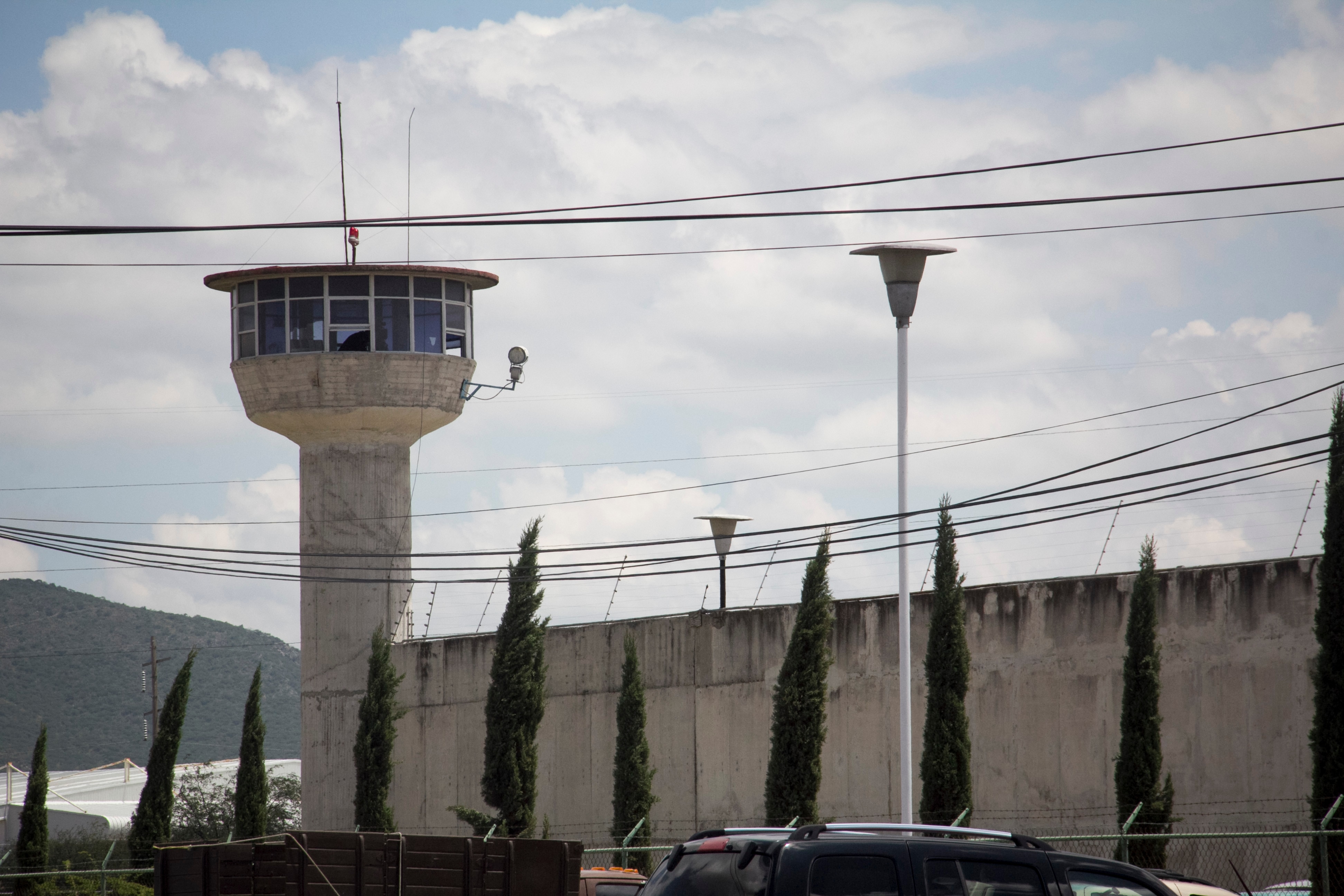 Revisan 2 cárceles en San José El Alto