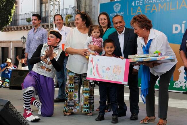 Impulsan valores y salud en el Día de la Familia